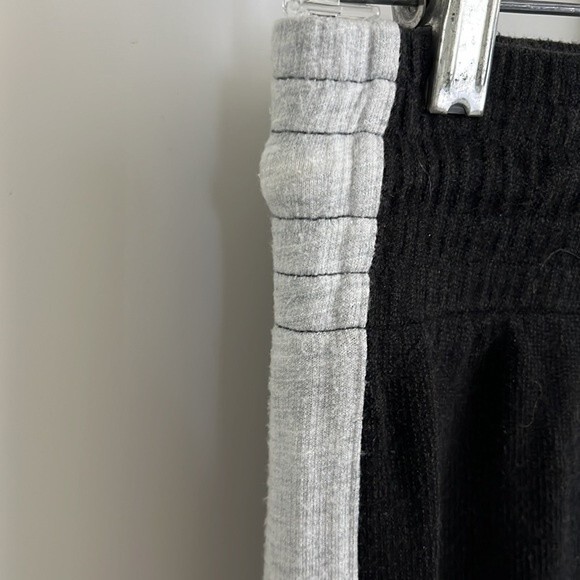 MONROW Vintage Sweatpants Black w Light Gray Side Stripe Joggers Pants Sz S - Picture 5 of 10